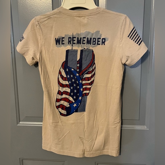 Oscar Mike Patriotic 'We Remember' Graphic T-Shirt - Picture 6 of 6
